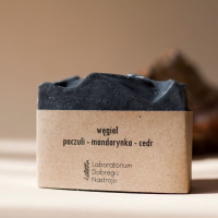 Naturalne mydło rzemieślnicze, węgiel paczuli-mandarynka-cedr, 100 g, Laboratorium Dobrego Nastroju